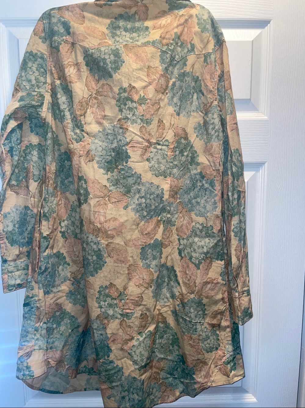 Floral Button-Up Tunic Shirt in Teal & Beige. A Rare Bird.   Sequined - Picture 7 of 11